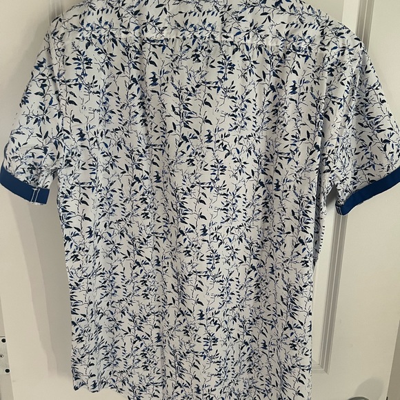 Men’s Large Llyod & Jefferson Button Up Shirt - Picture 2 of 2